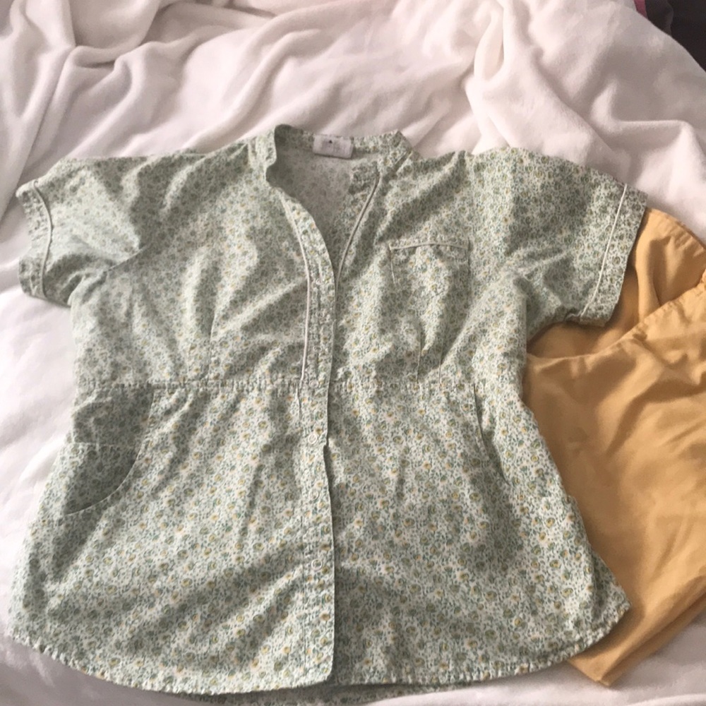 Matching scrub set!